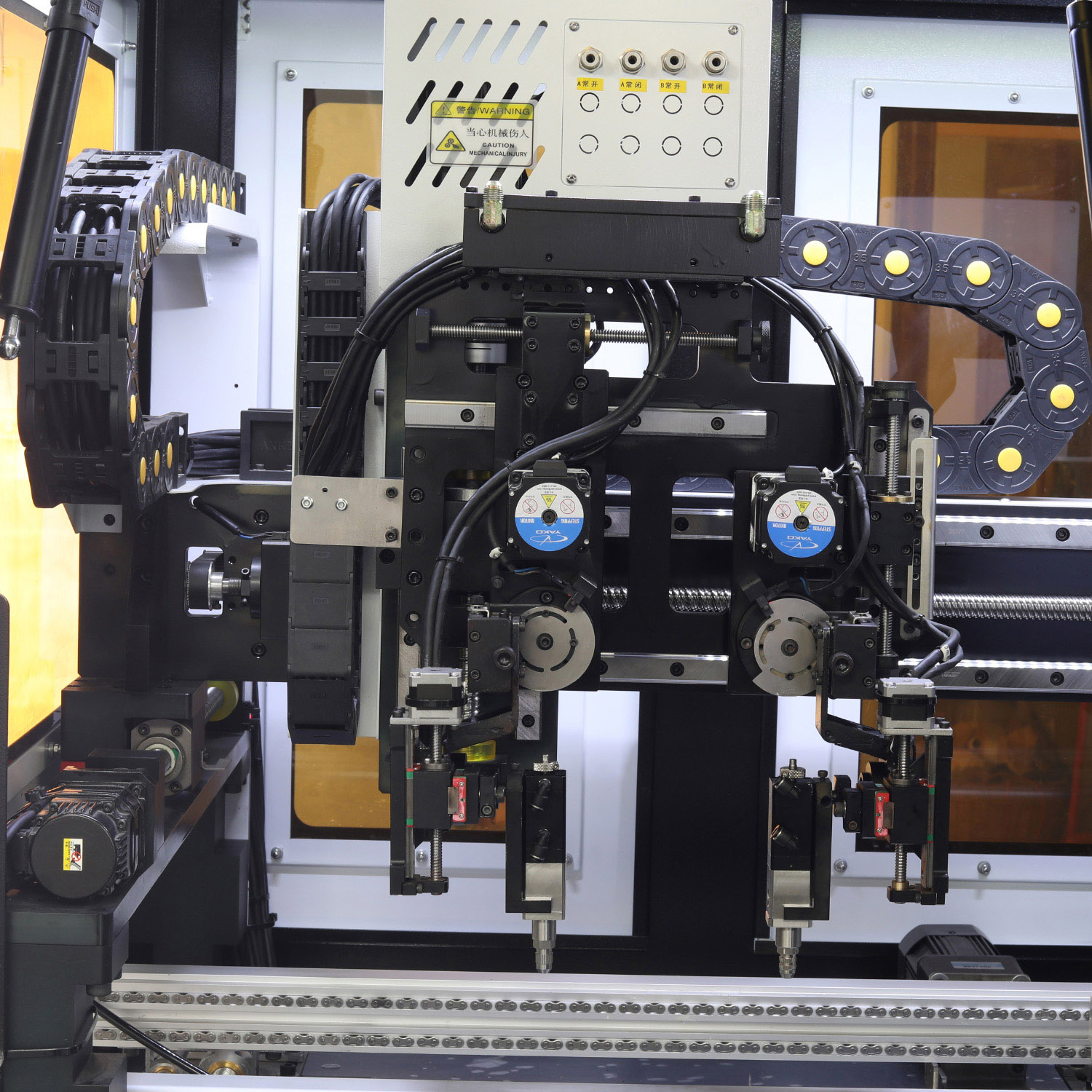 灌膠機.jpg 灌膠機.jpg