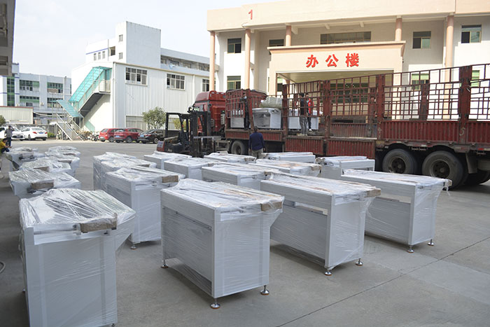 灌膠機.jpg 灌膠機.jpg